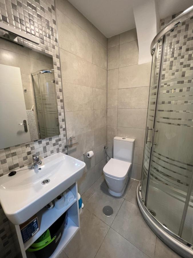 Apartamentos Royal Urban Granada Buitenkant foto