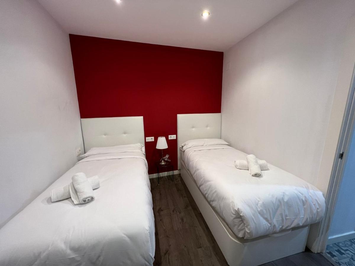 Apartamentos Royal Urban Granada Buitenkant foto