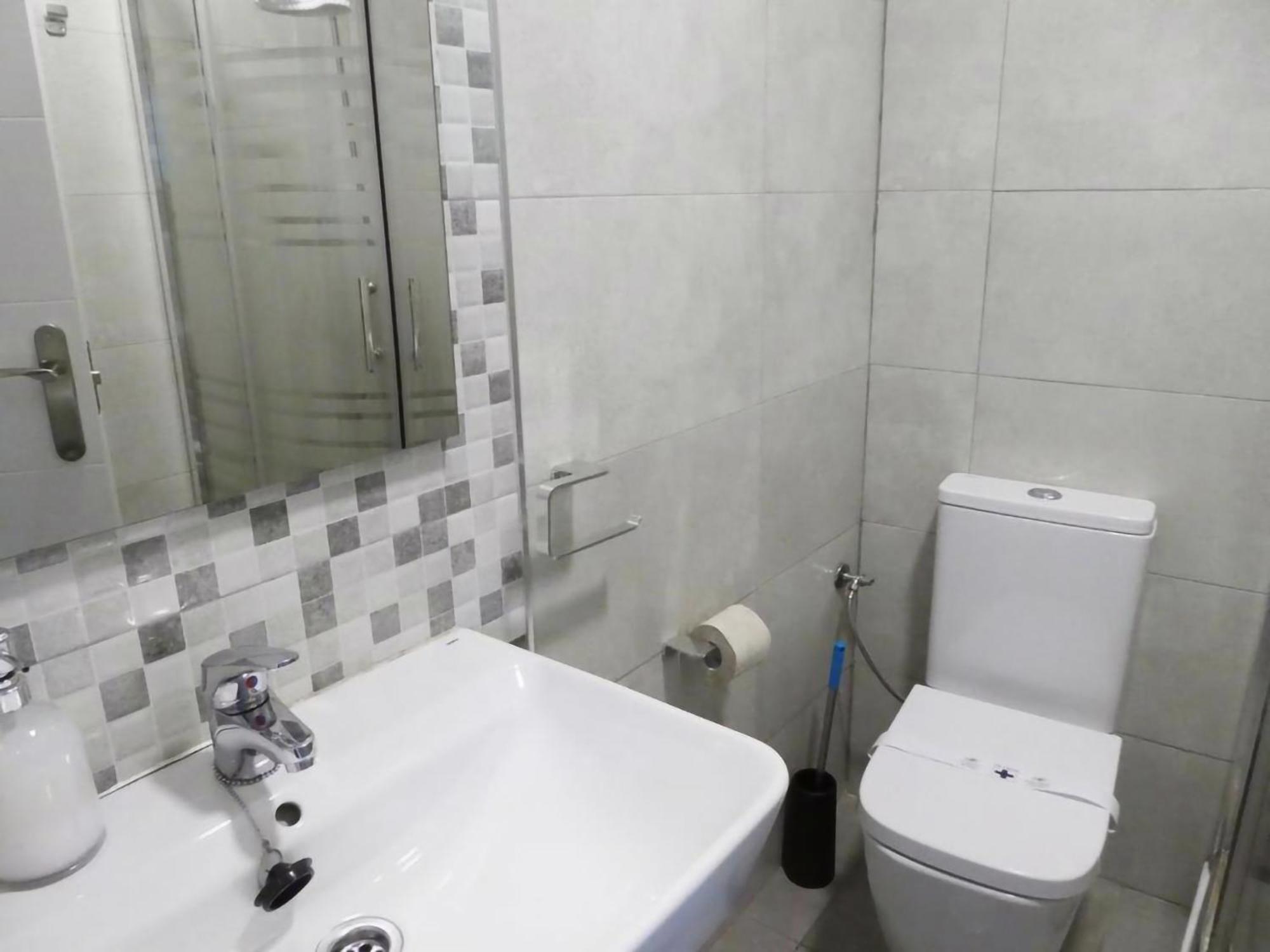 Apartamentos Royal Urban Granada Buitenkant foto